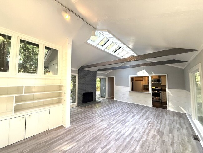 Building Photo - BEAUTIFUL THREE BEDROOM / TWO BATH MILL VALLEY HOME NEAR TOWN! SET IN THE REDWOODS