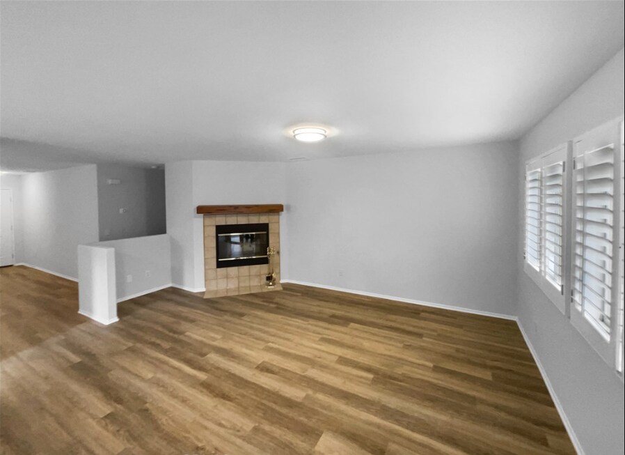 Building Photo - 758 Hillview St