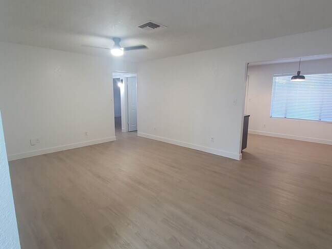 Building Photo - 4532 E Caballero Cir
