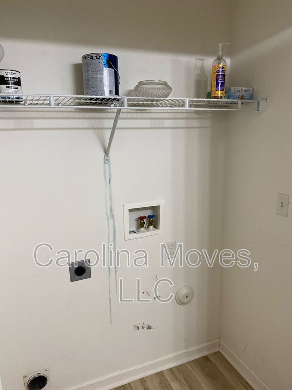 Building Photo - 1805 Country Apple Ct