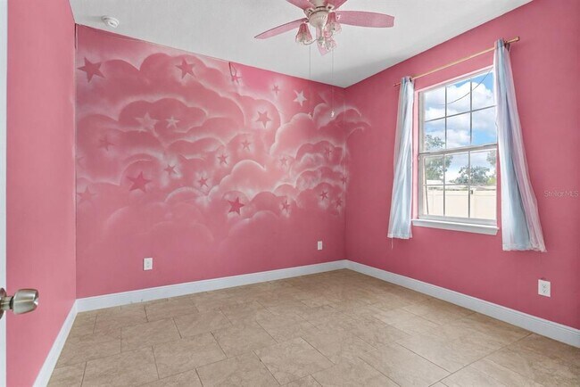 Building Photo - 6804 N Himes Ave