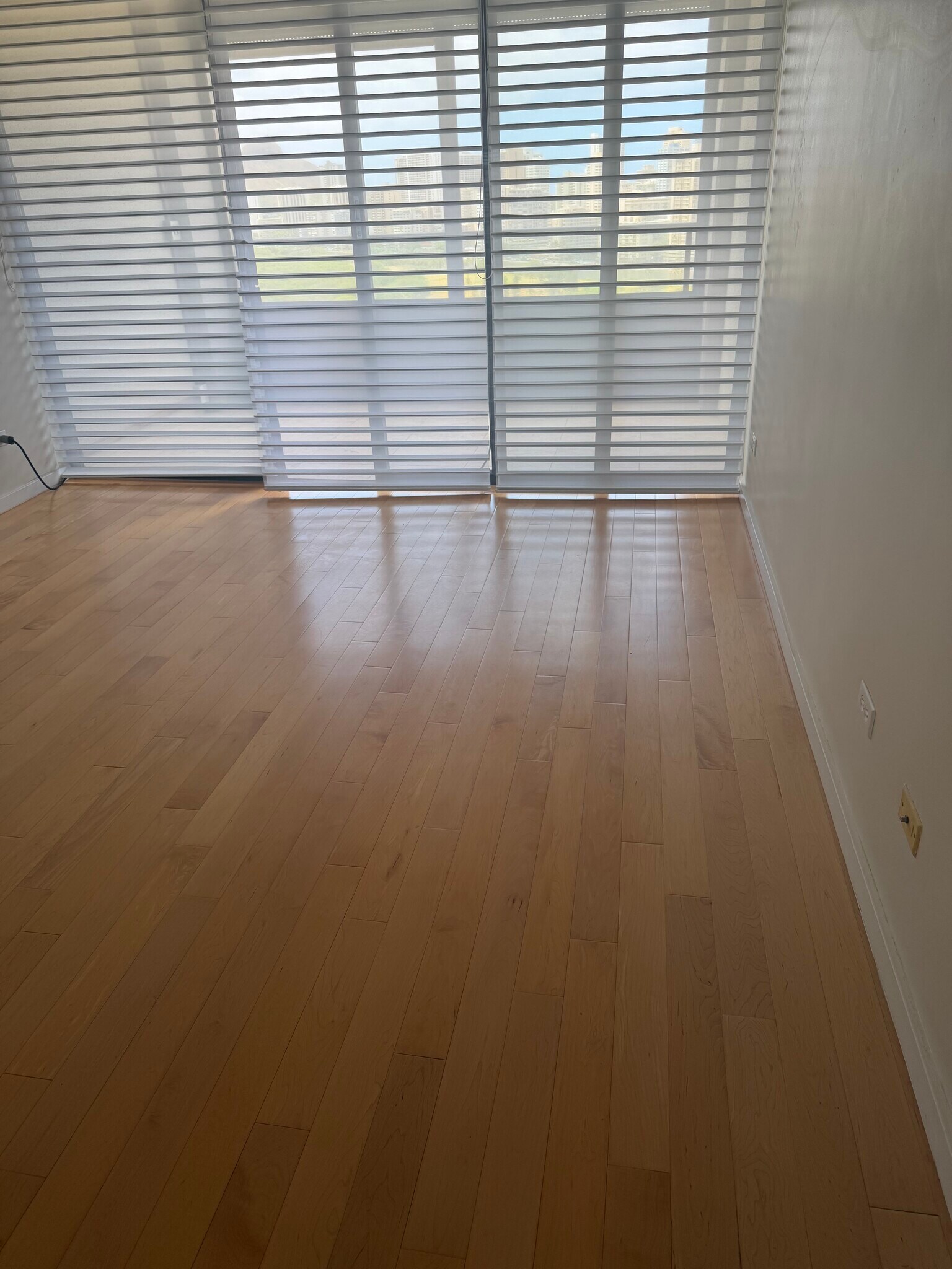 Building Photo - 581 Kamoku St