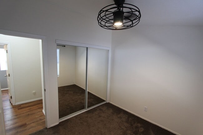 Building Photo - Move-in Special! Home in Christmas Tree es...