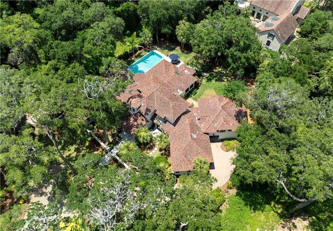 Building Photo - 305 Hawkins Island Dr