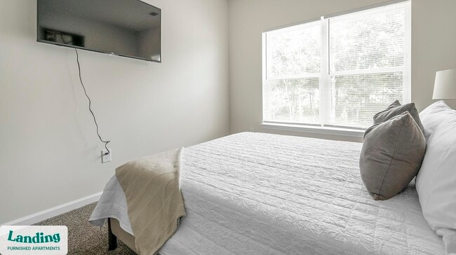 Building Photo - 170 Emery Ave NW