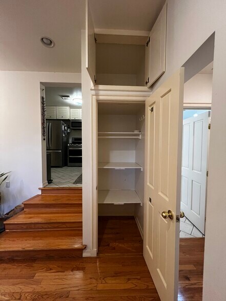 Building Photo - 21980 Alta Dr