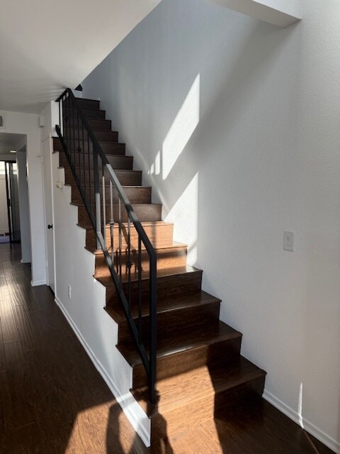 Stairs leading to master - 558 Evergreen St
