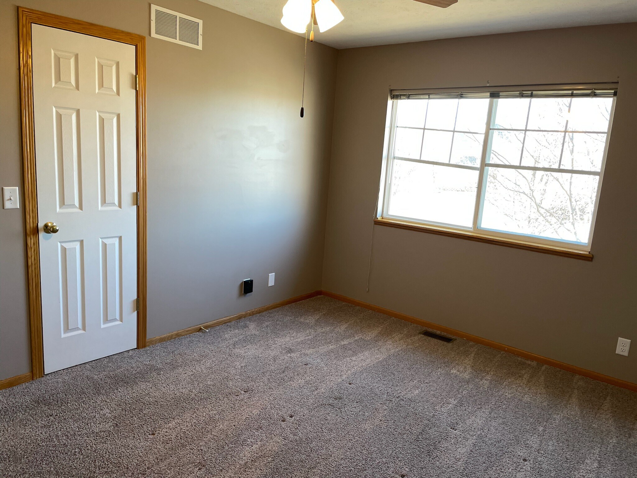 Building Photo - 6705 Milan Dr