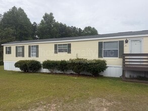 Building Photo - 162 Matts Ln