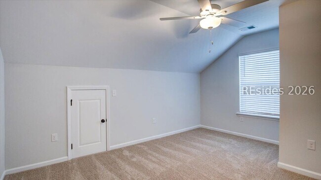 Building Photo - 179 Garden Row Dr N