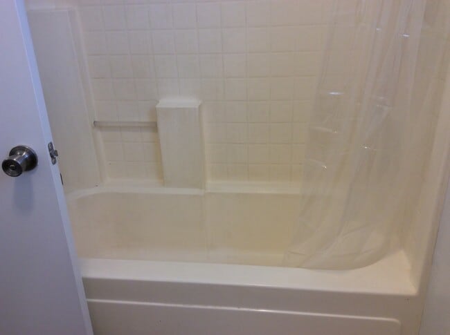 Building Photo - 1516 Hadar Rd