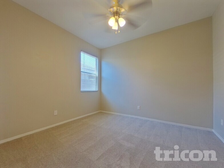 Building Photo - 3712 N 310th Ln