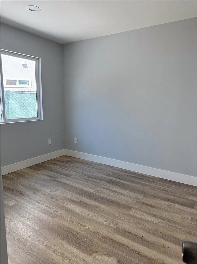 Building Photo - 40 Emerson Ave