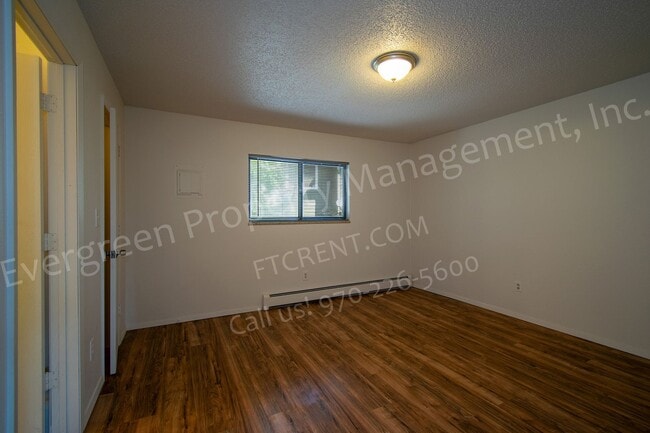 Building Photo - 1428 S California Ave