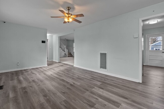 Building Photo - NEW RENTAL ALERT: Beautiful 4-Bed Home in Hampton — Available NOW!