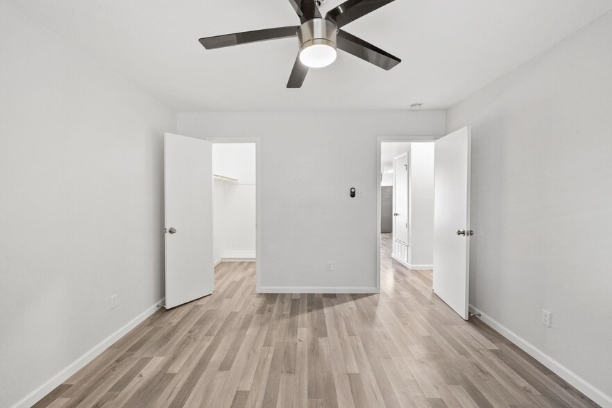 Building Photo - 1805 Mearns Meadow Blvd