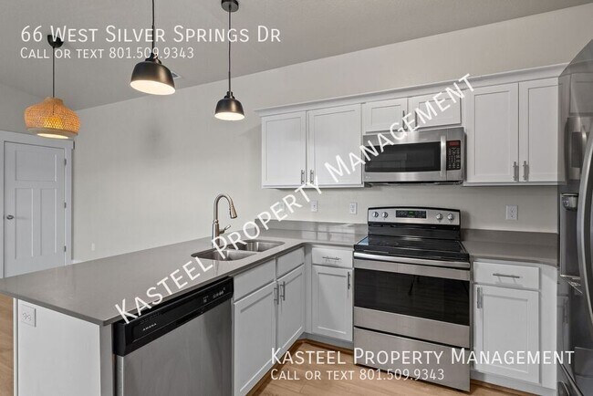 Building Photo - 66 W Silver Springs Dr