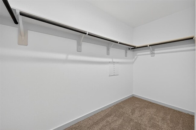 Building Photo - 610 Hidden Brk Dr