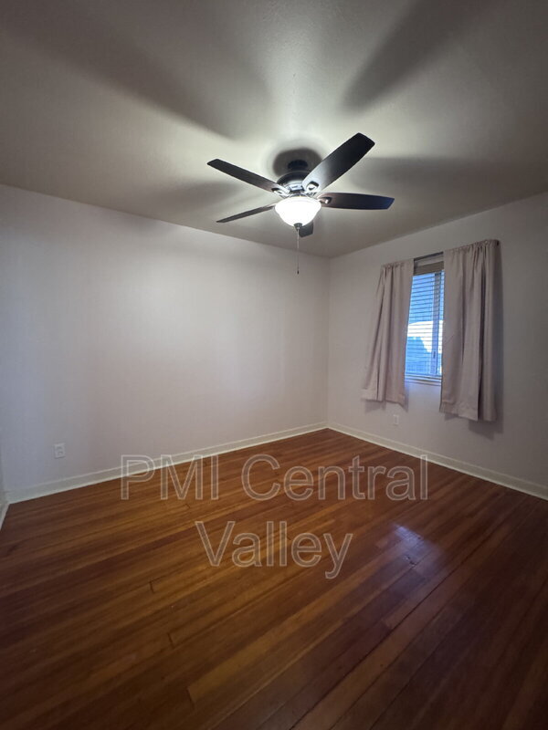 Building Photo - 340 Sperry Ave