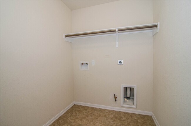Building Photo - 3403 Tall Sycamore Trail