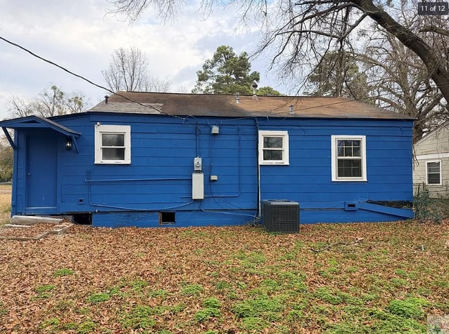 Building Photo - 828 Burma Rd