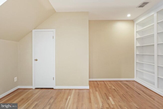 Building Photo - 568 N St Asaph St