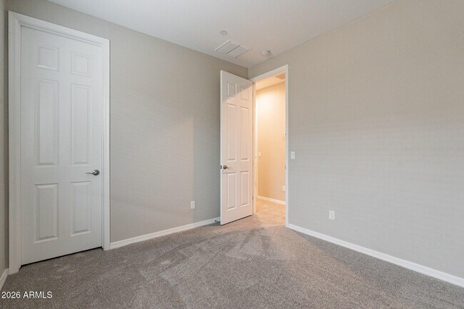 Building Photo - 11628 W Andrew Ln