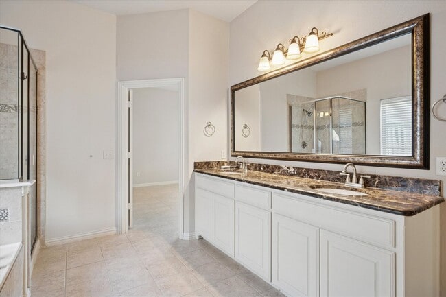 Building Photo - Stunning home in Panther Creek