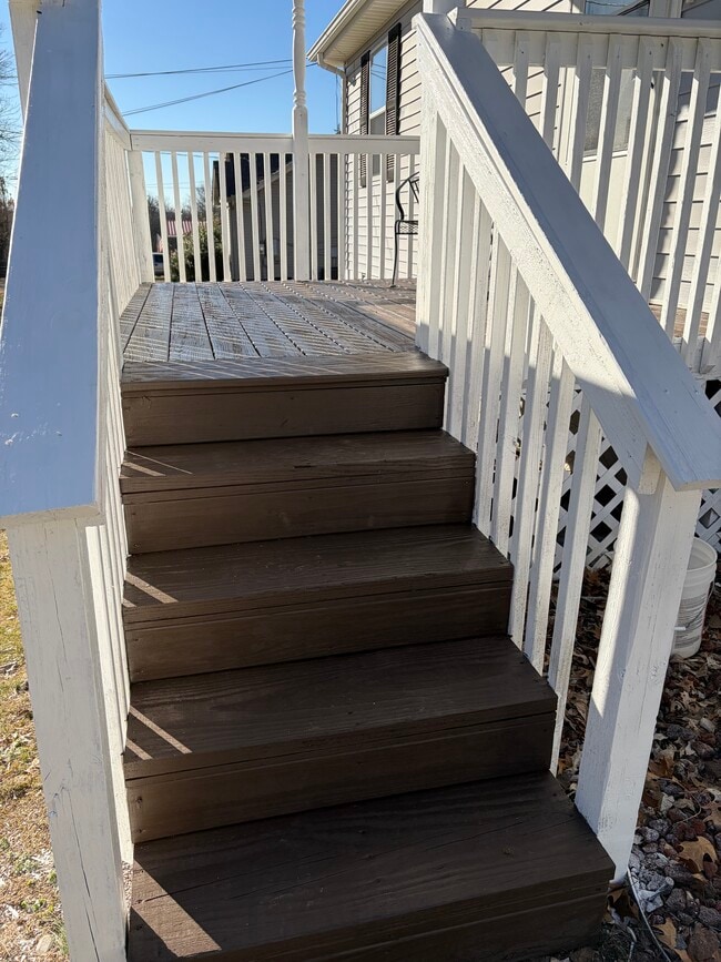 Building Photo - 41 Roberts Ln