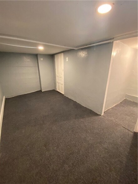 Building Photo - 908 North Ave