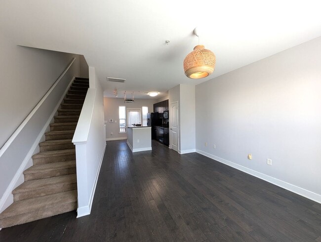 Building Photo - Beautiful, 3 bed, 2 bath Townhome Located in the Seigle Point Community!