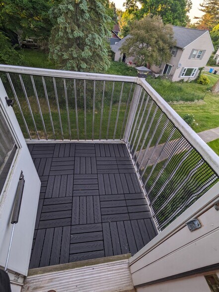 Balcony - 316 S. Macomb