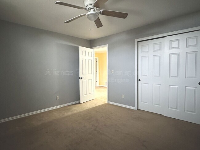 Building Photo - 4420 Cobbleskill Dr