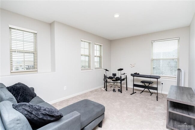 Building Photo - 6101 White River Dr