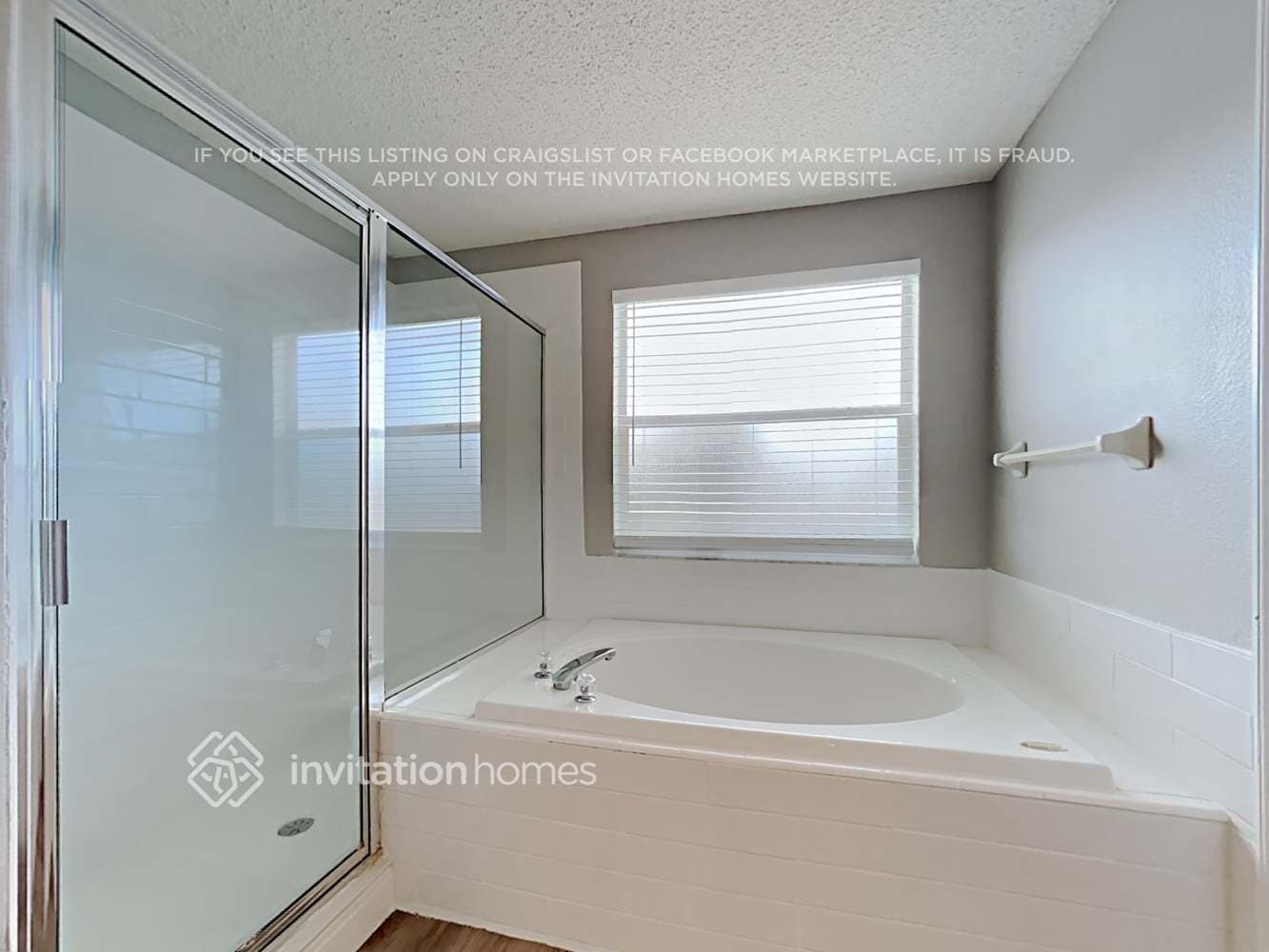 Building Photo - 1060 Grand Canyon Dr