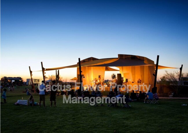 Building Photo - 9416 E Spiral Ave