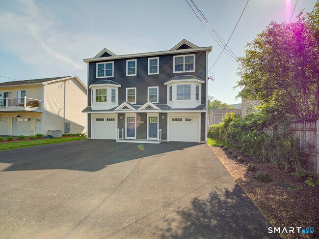 Building Photo - 44 Mettler St