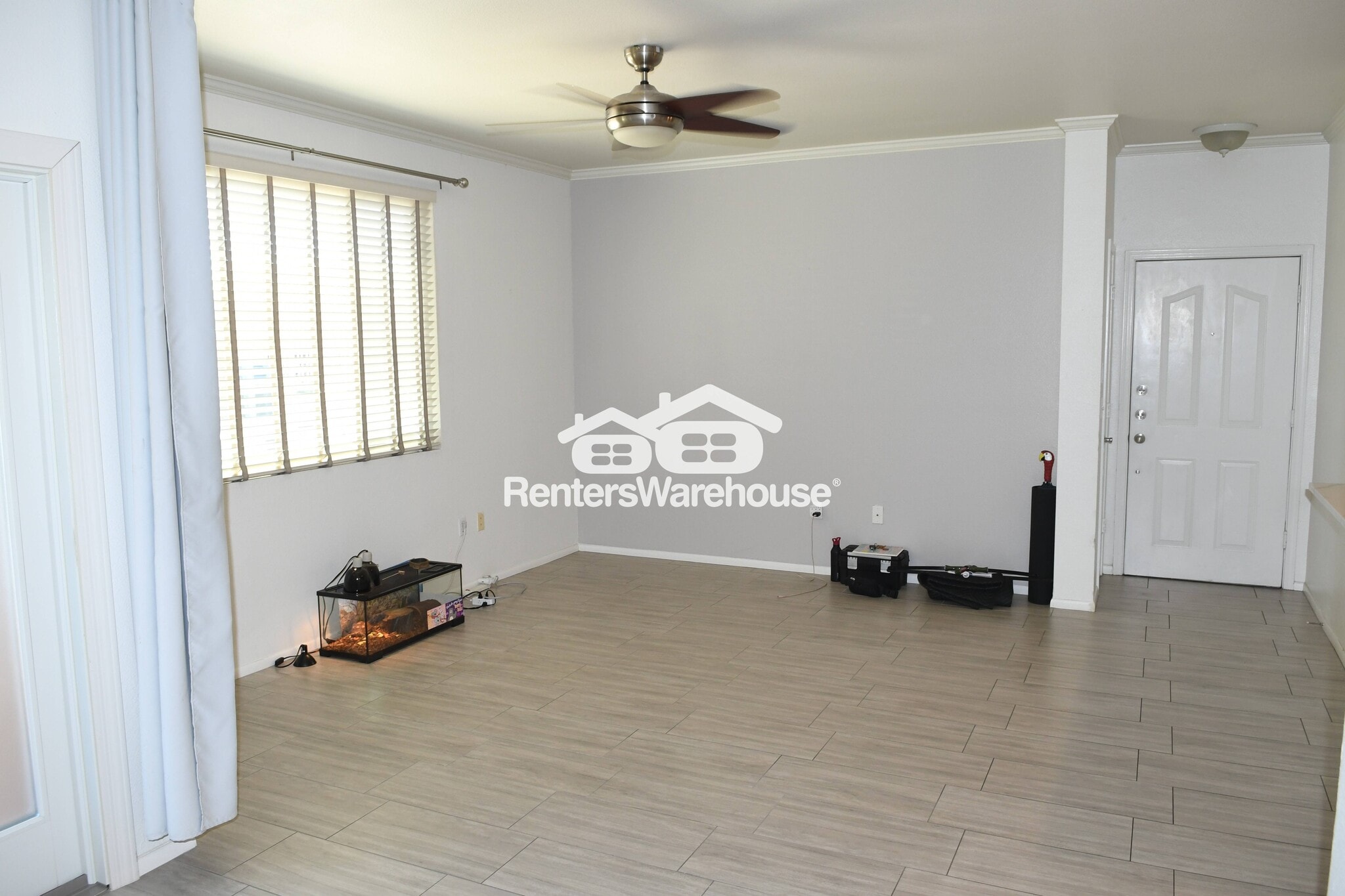 Building Photo - 16013 S Desert Foothills Pkwy