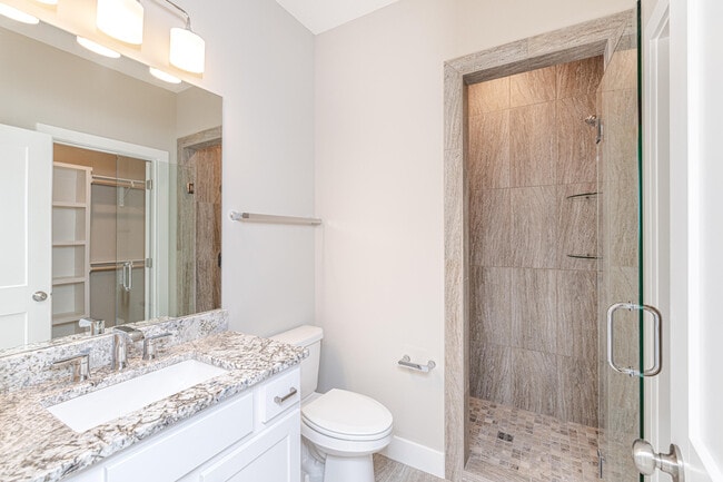 Building Photo - 32 Blue Ridge Rd