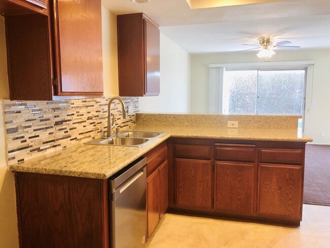 Building Photo - Carlton Square Spacious House w/Central AC...
