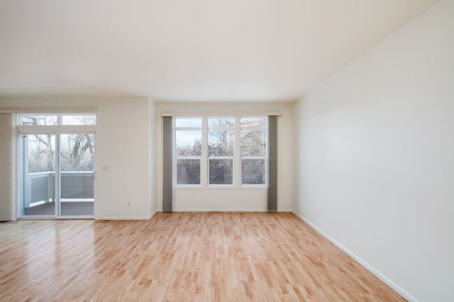 Building Photo - 299 W Jamison Cir