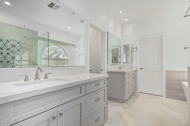 Building Photo - 11368 N 131st Pl