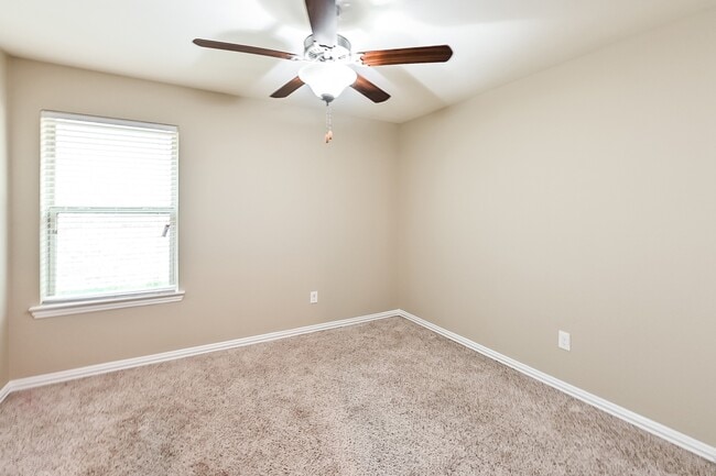 Building Photo - 3854 Enchanted Timbers Ln