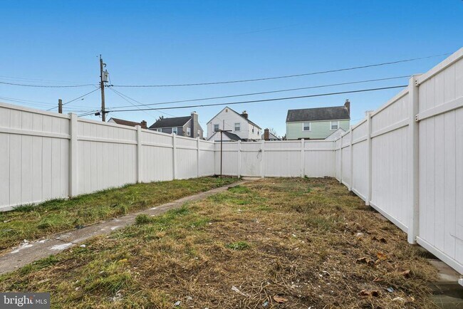 Building Photo - 2410 Keyway