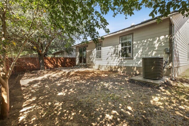 Building Photo - 13312 Vizquel Loop