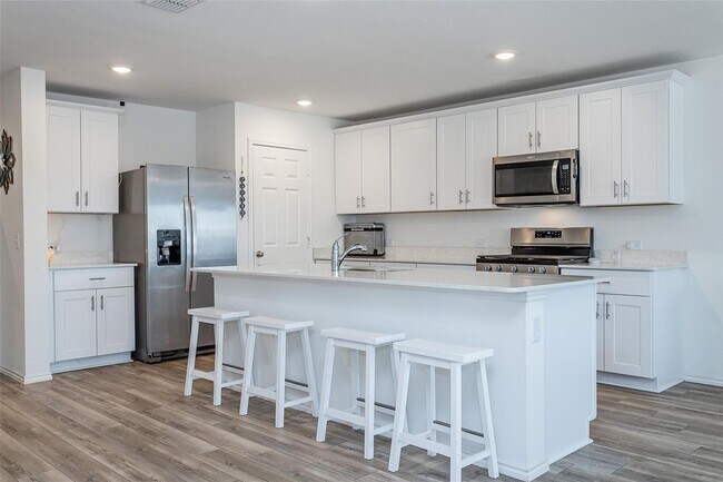 Building Photo - 2023 built Sweet Home! 4bd & 3 bth