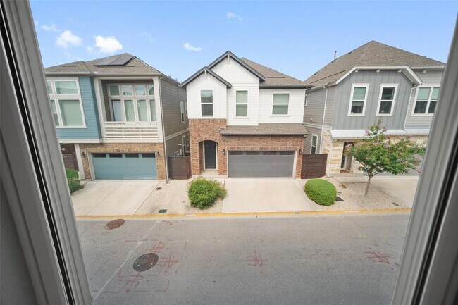 Building Photo - 13503 Ringold Cv