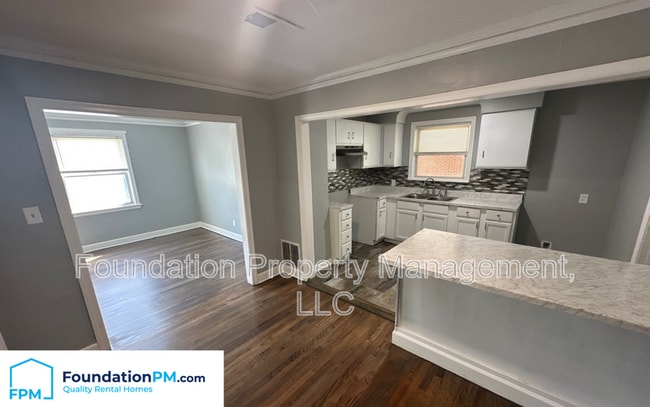 Building Photo - 2282 Devoy Ave