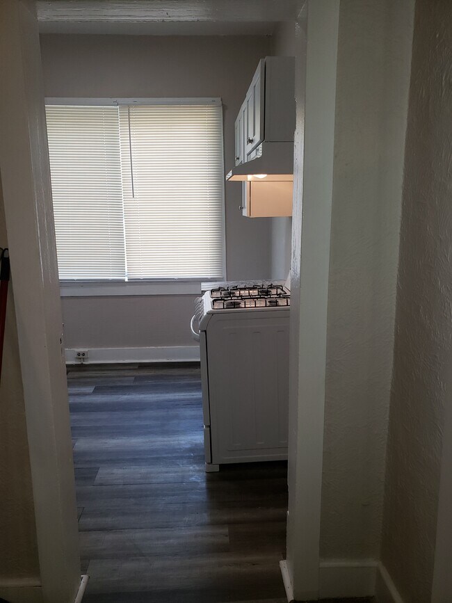 Building Photo - 11384 Nagel St