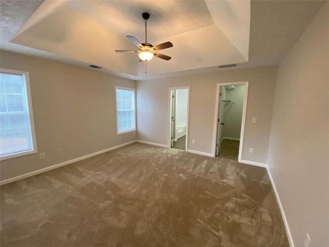 Building Photo - 4343 Grey Park Dr NE